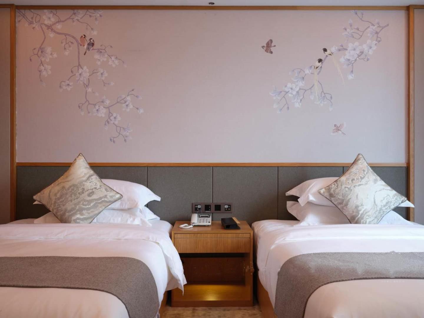 Baian Art Hotel Луджоу Екстериор снимка